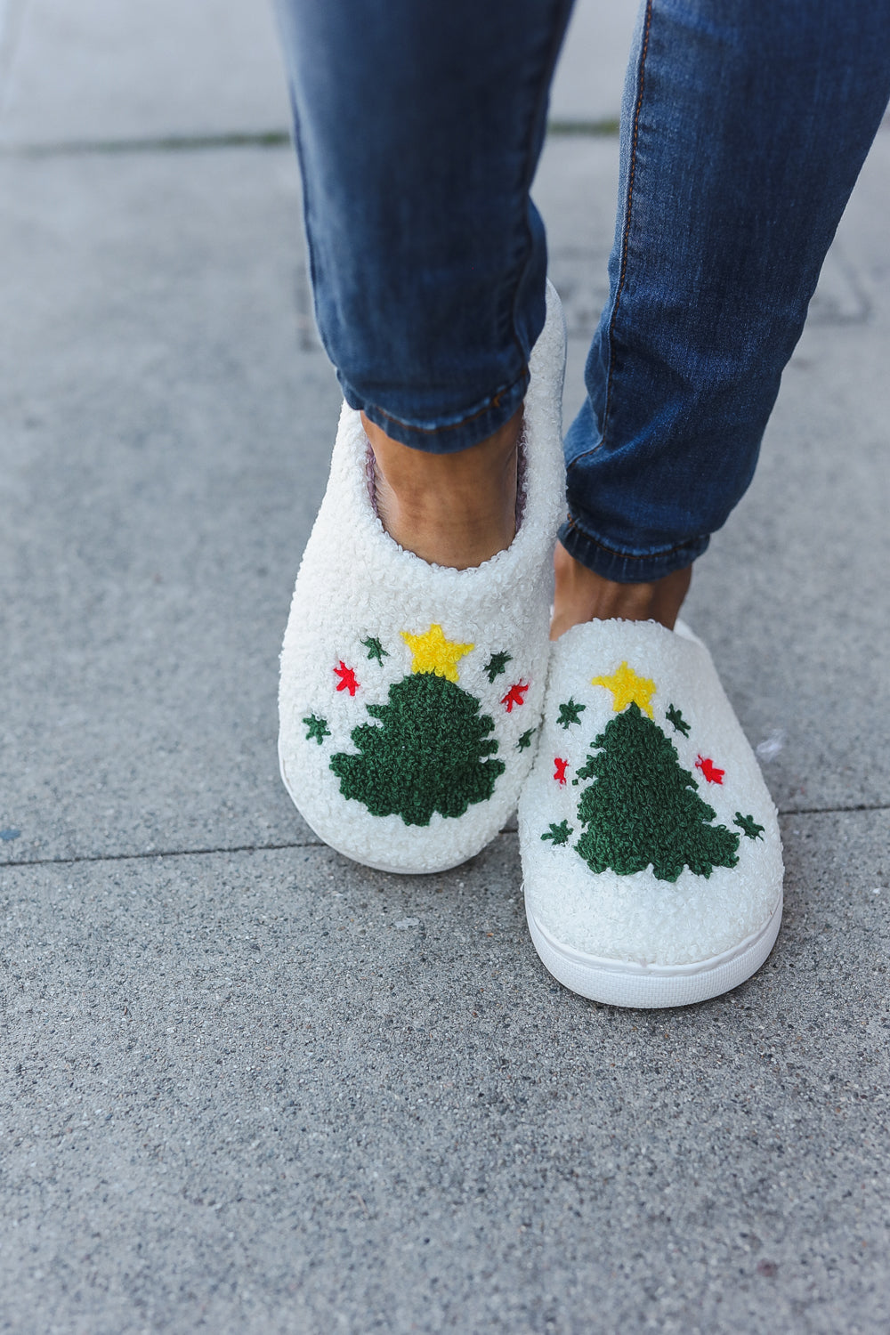 Christmas Tree Print Fleece Slippers