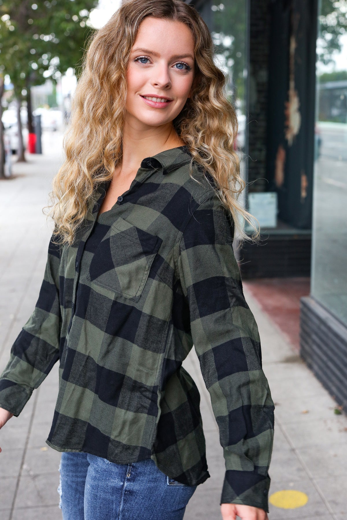 Casual Chic Army Green Plaid Button Down Long Sleeve Top