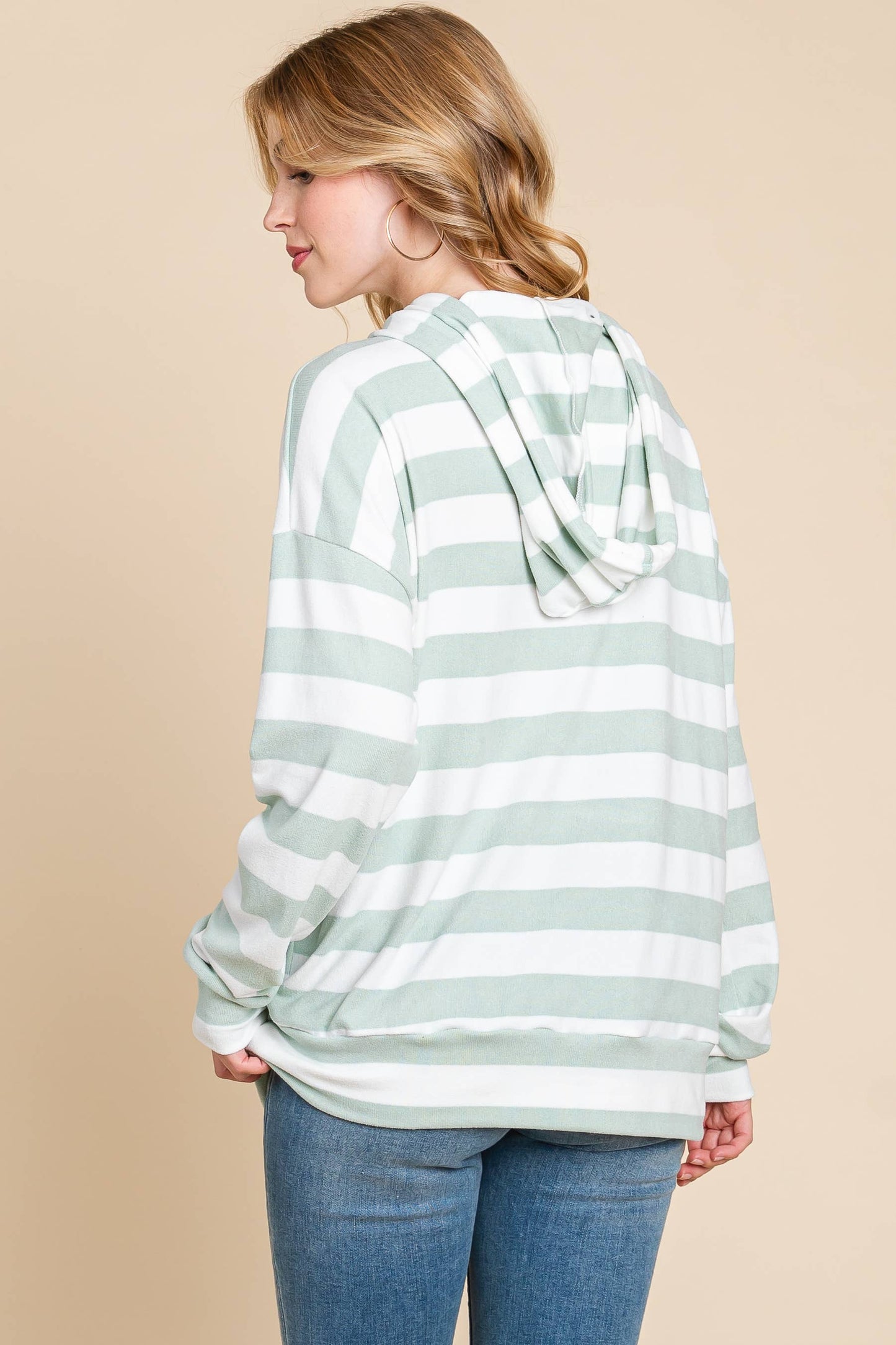 STRIPED KNIT HOODIE