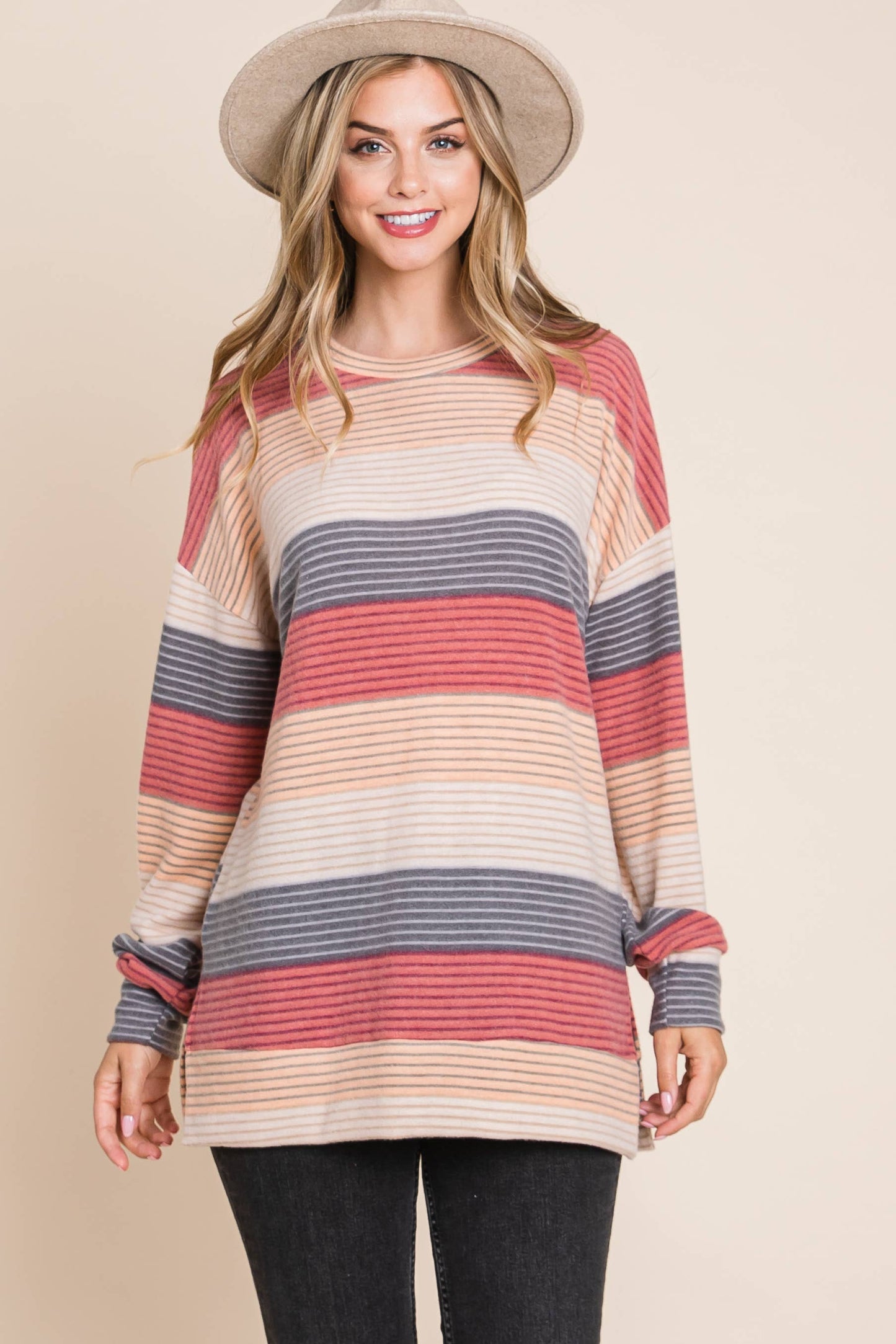 POP OVER KNIT TUNIC TOP