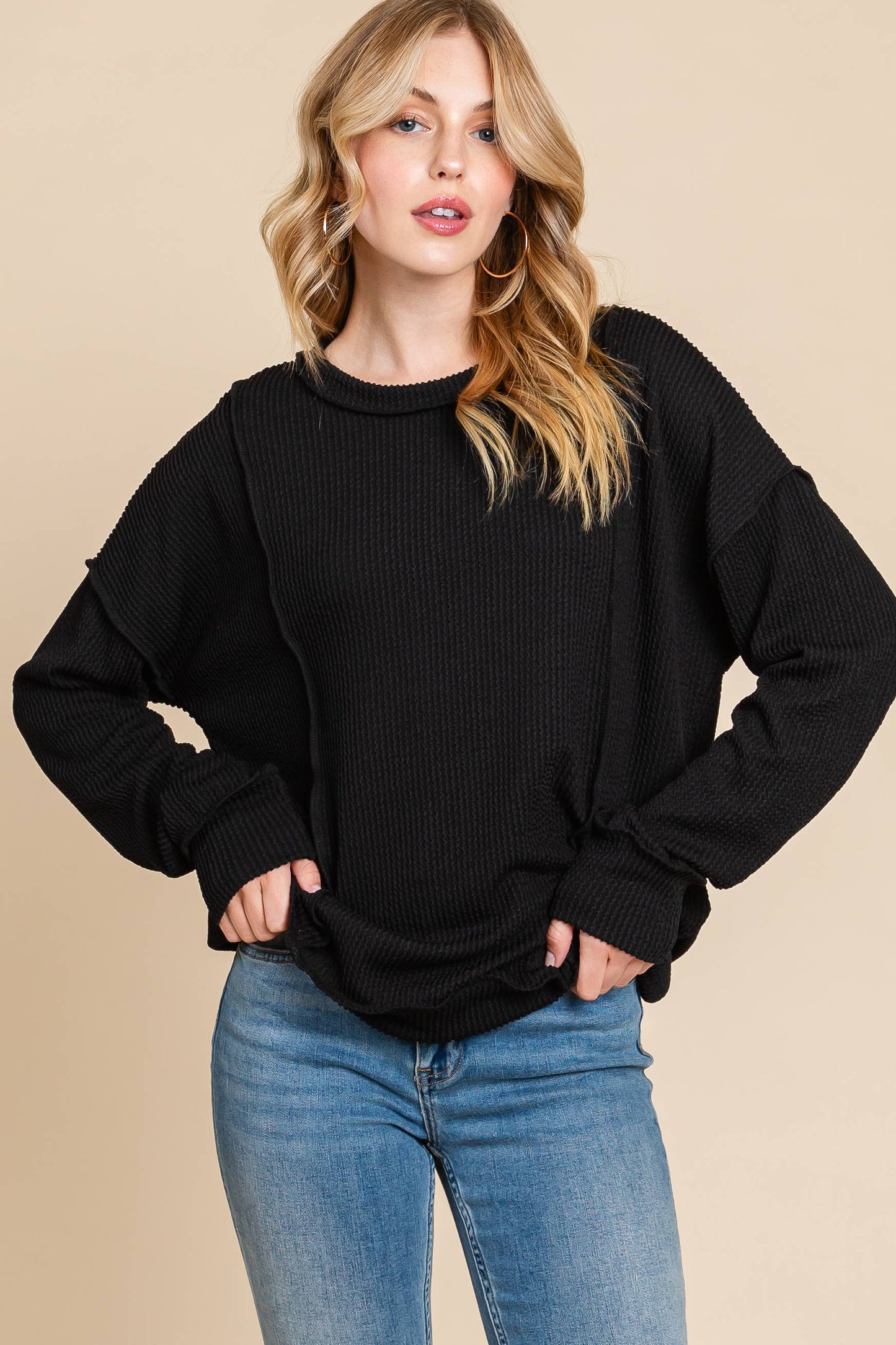 SOLID CREWNECK RIBBED TOP