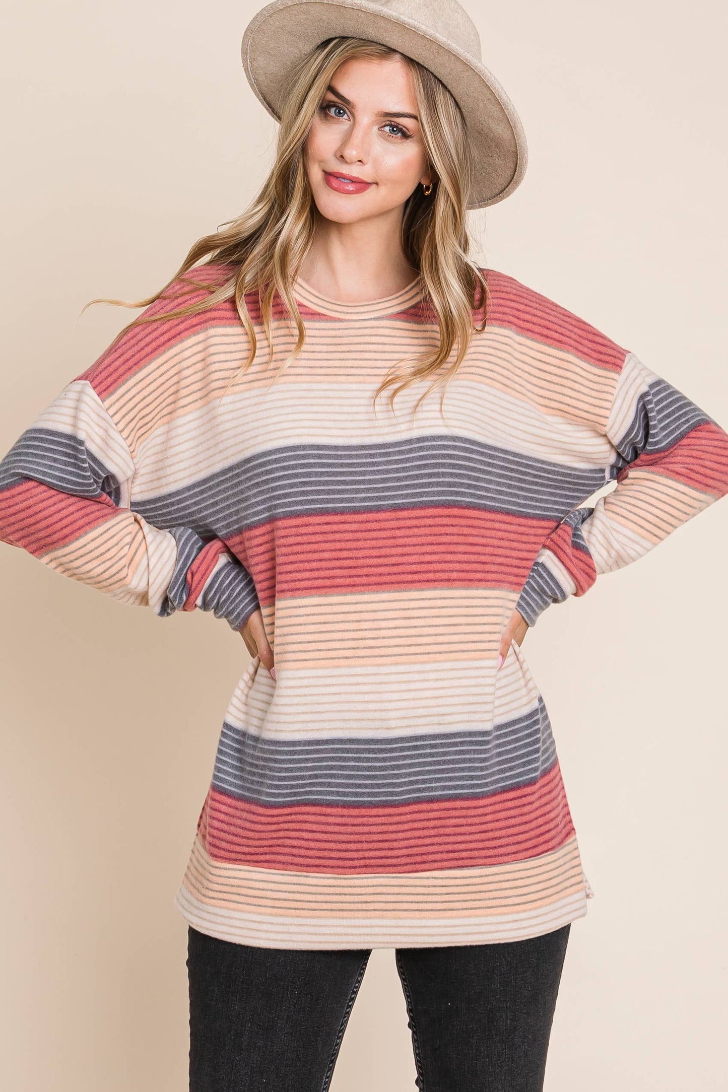 POP OVER KNIT TUNIC TOP