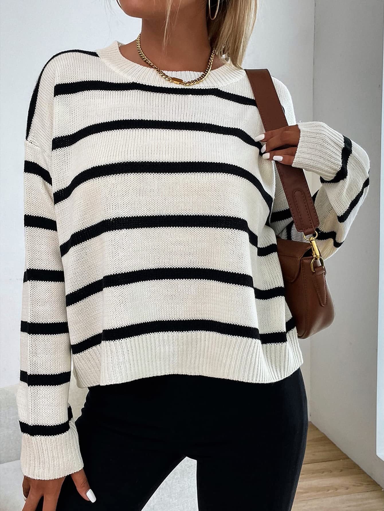 Striped Knitted Round Neck Pullover Multicolor Sweater