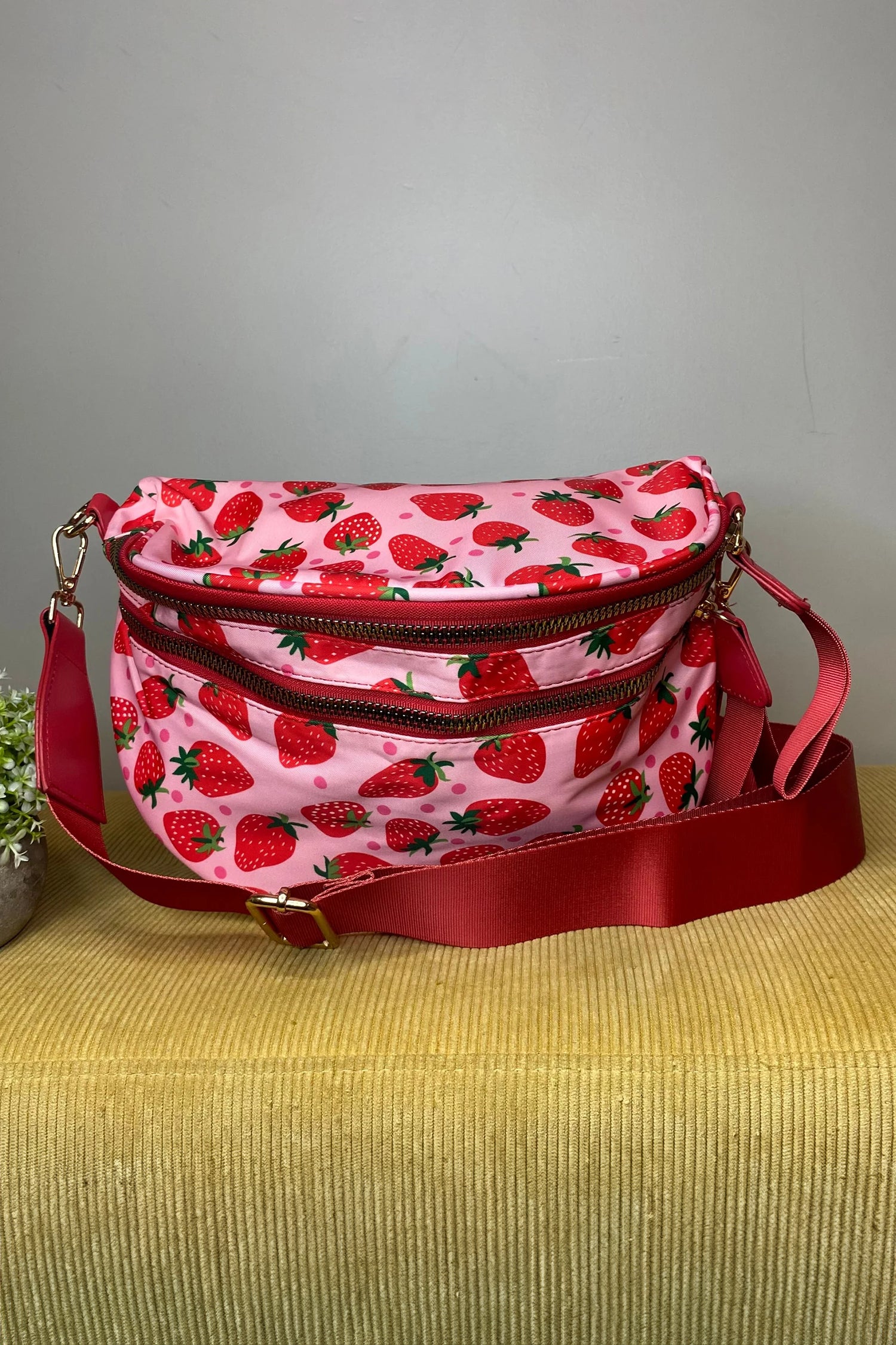 White Pretty Checkerboard Canvas Double Zip Crossbody Bag
