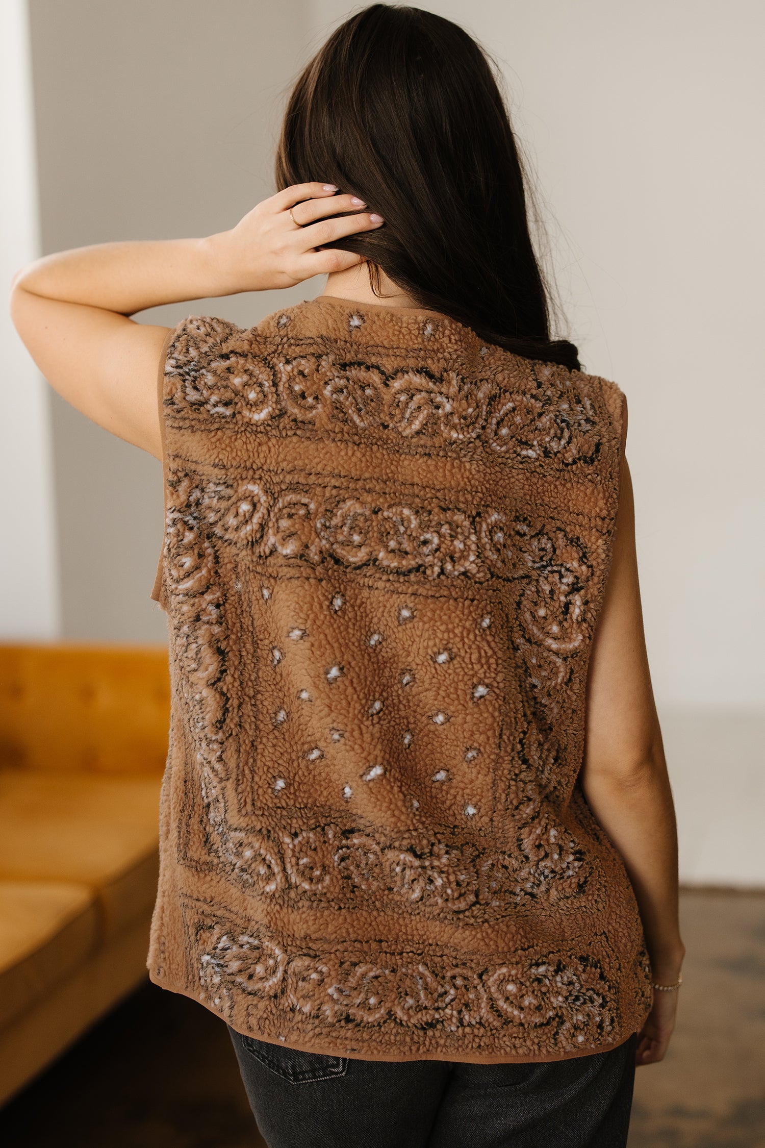 Beige Sherpa Paisley Print Pocketed Western Fashion Vest Jacket