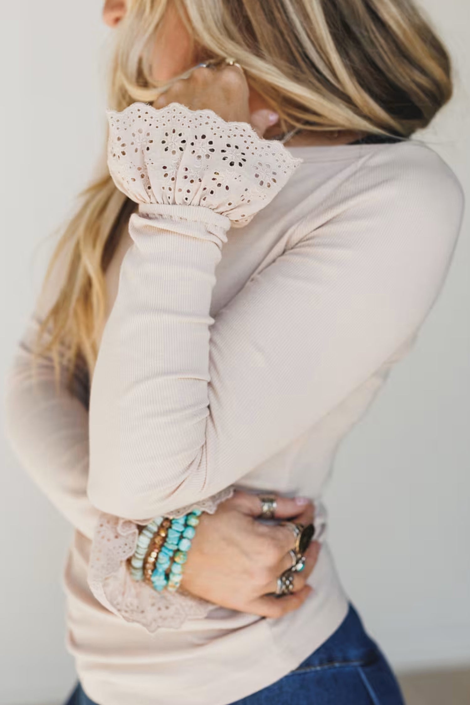 Jet Stream Lace Cuff Patchwork Round Neck Long Sleeve Top