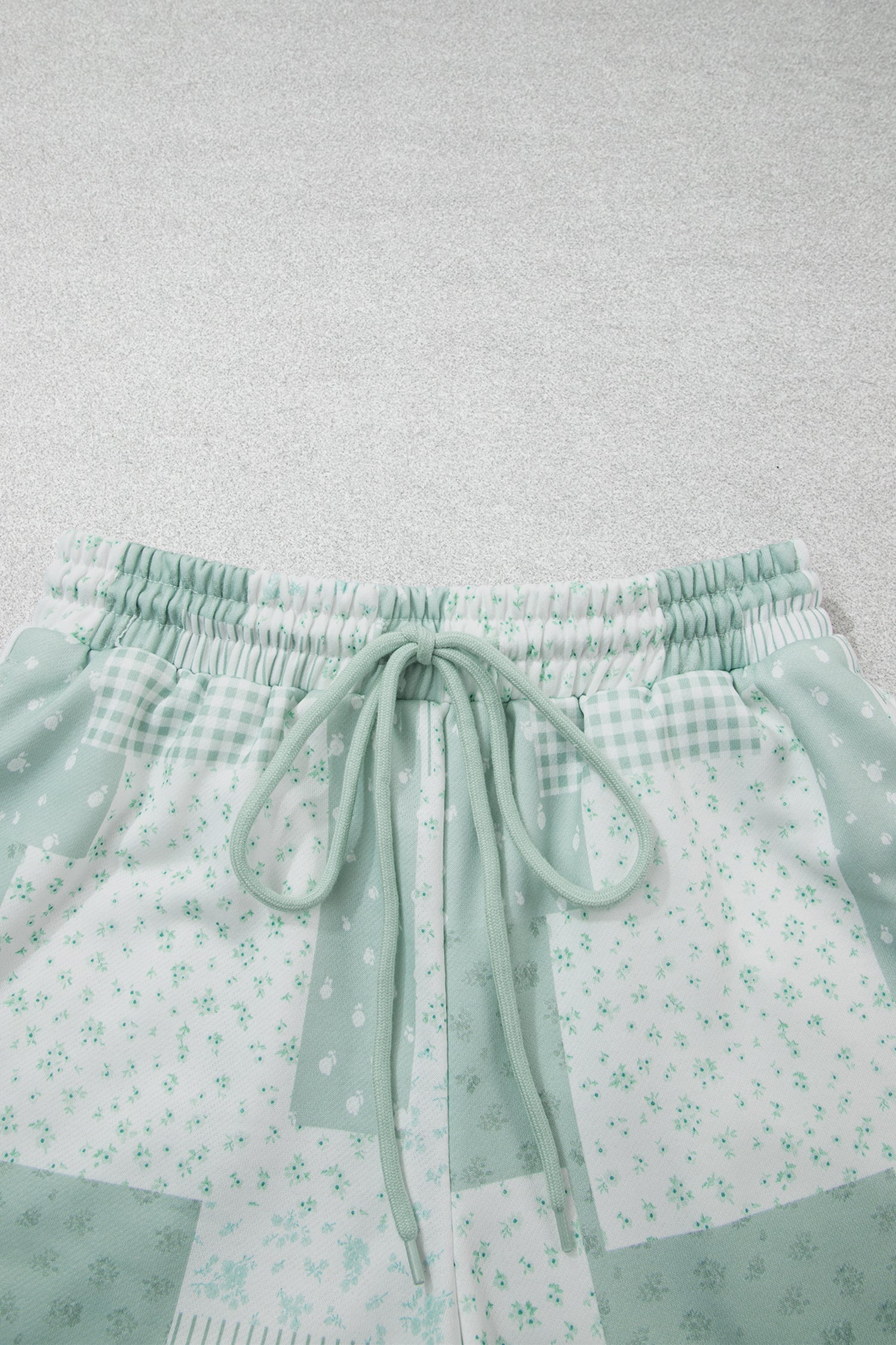 Sky Blue Patchwork Floral Print Drop Shoulder Baggy Pullover Drawstring Shorts Set
