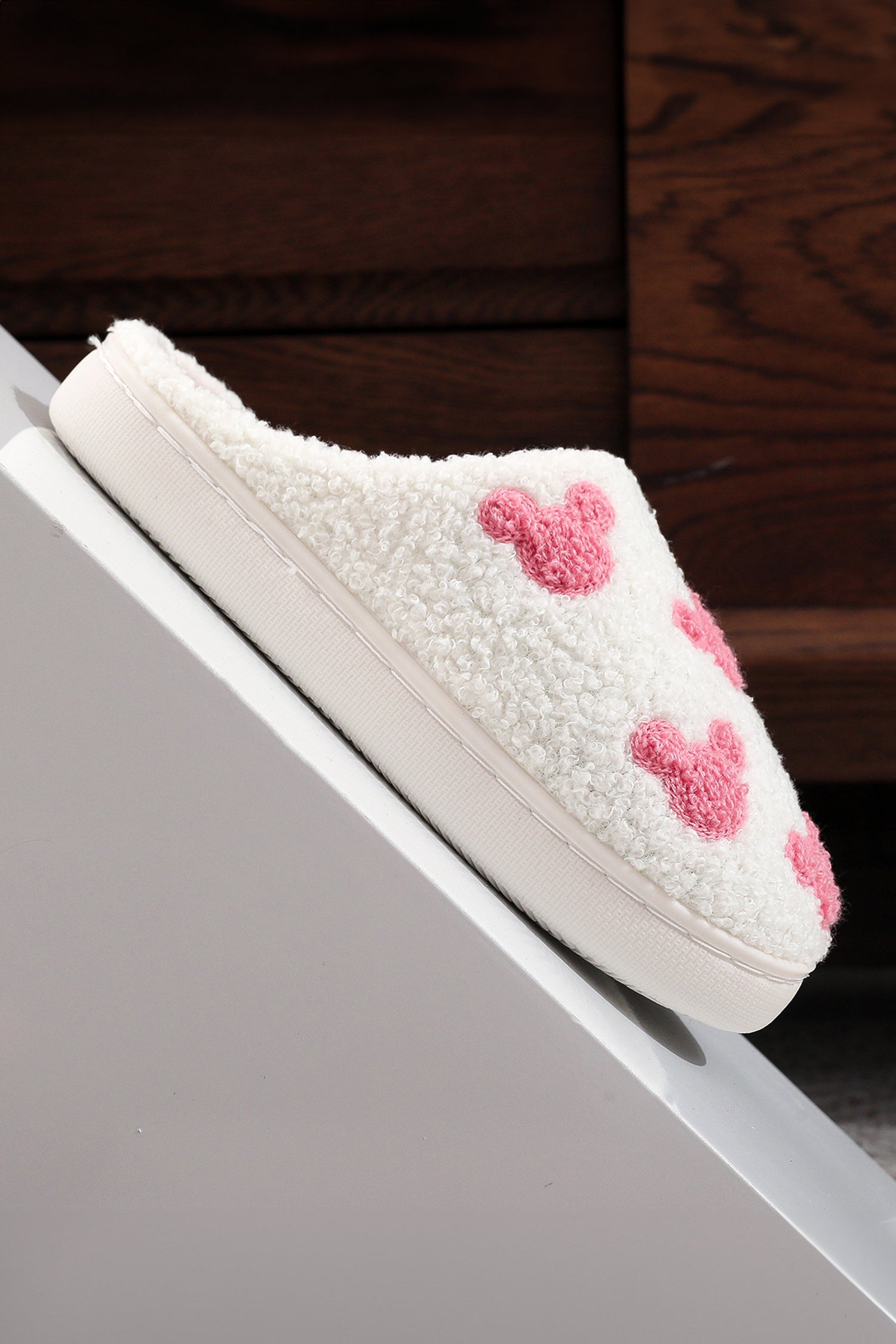 White Mickey Mouse Cartoon Head Pattern Plush House Slippers