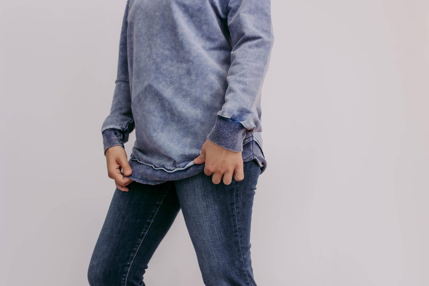 Basic Acid Washed Sweatshirt -Navy