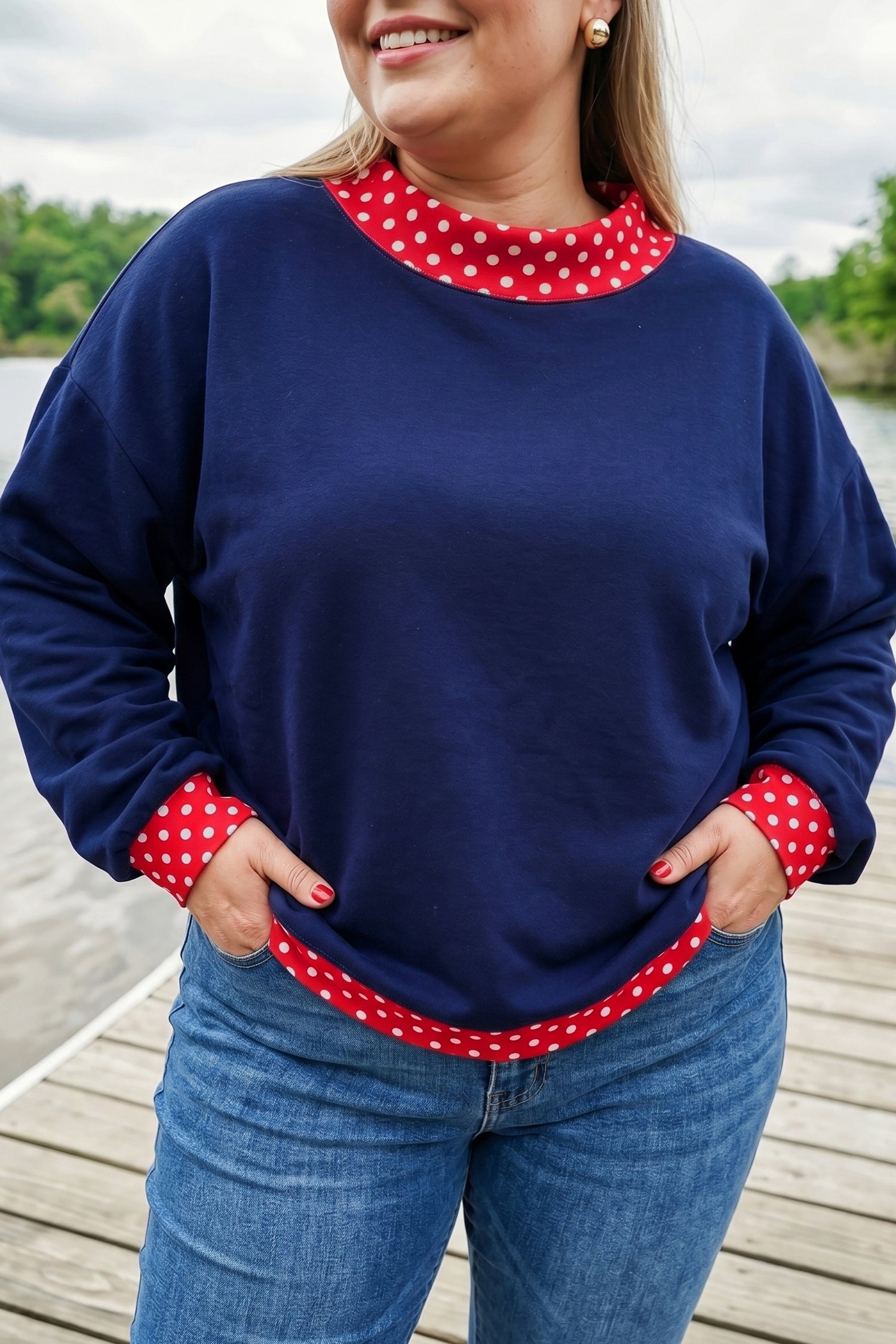 Dark Green Polka Dot Patchwork Round Neck Plus Size Sweatshirt