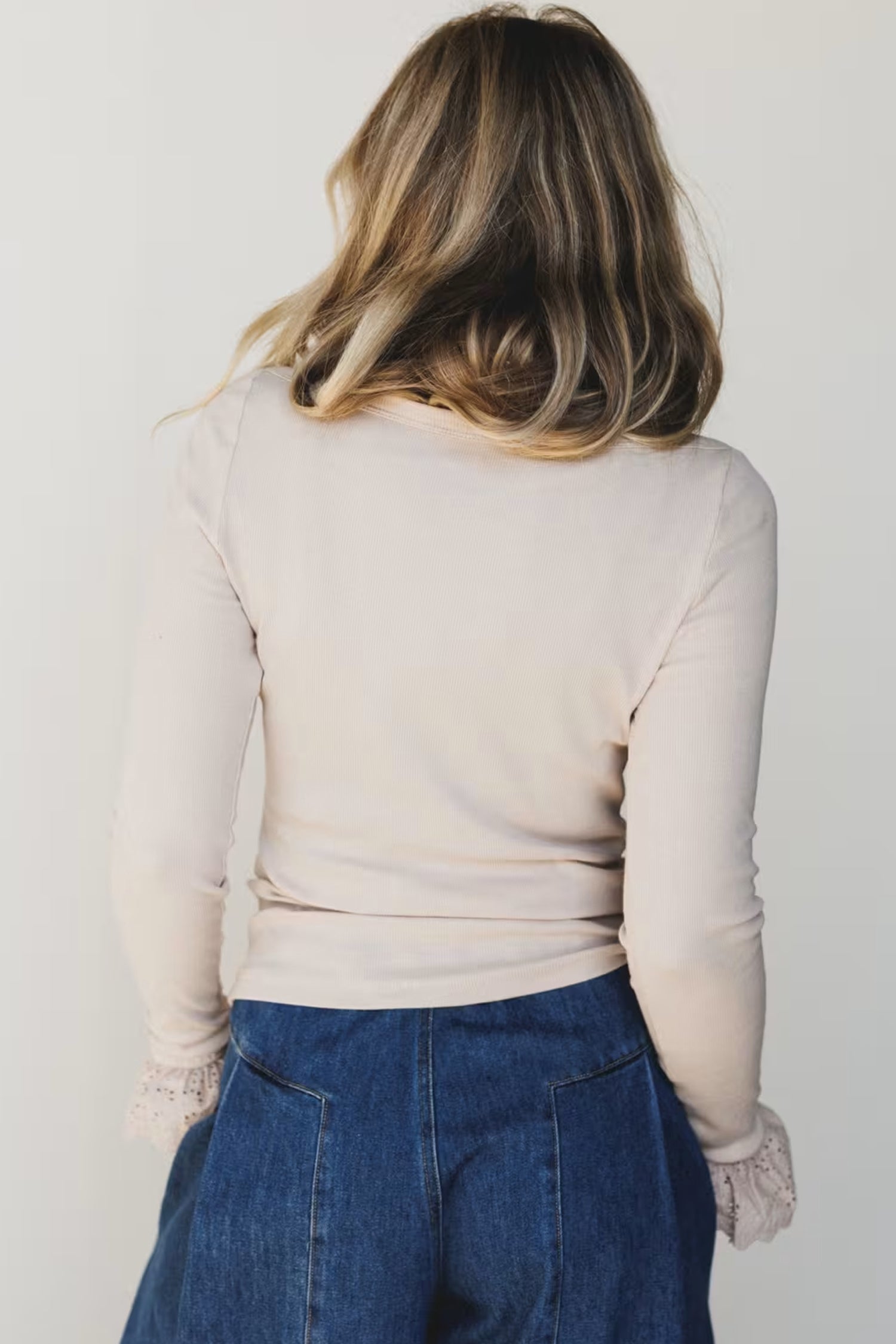 Jet Stream Lace Cuff Patchwork Round Neck Long Sleeve Top