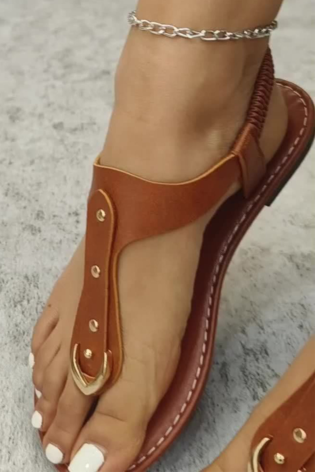 Chestnut Solid Color PU Leather Flat Clip Toe Sandals