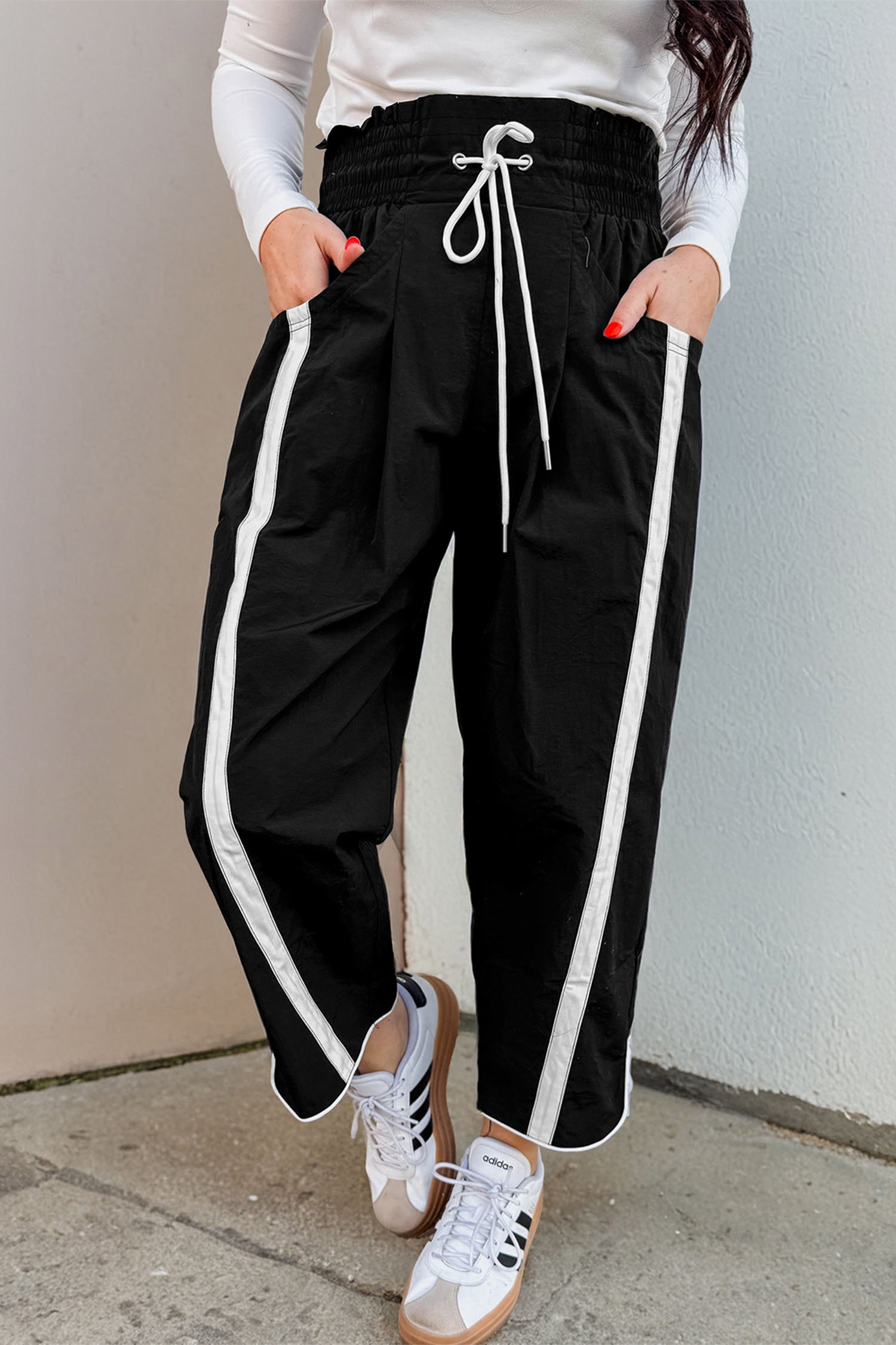 Bright Green Contrast Striped Smocked Waist Drawstring Cropped Casual Pants