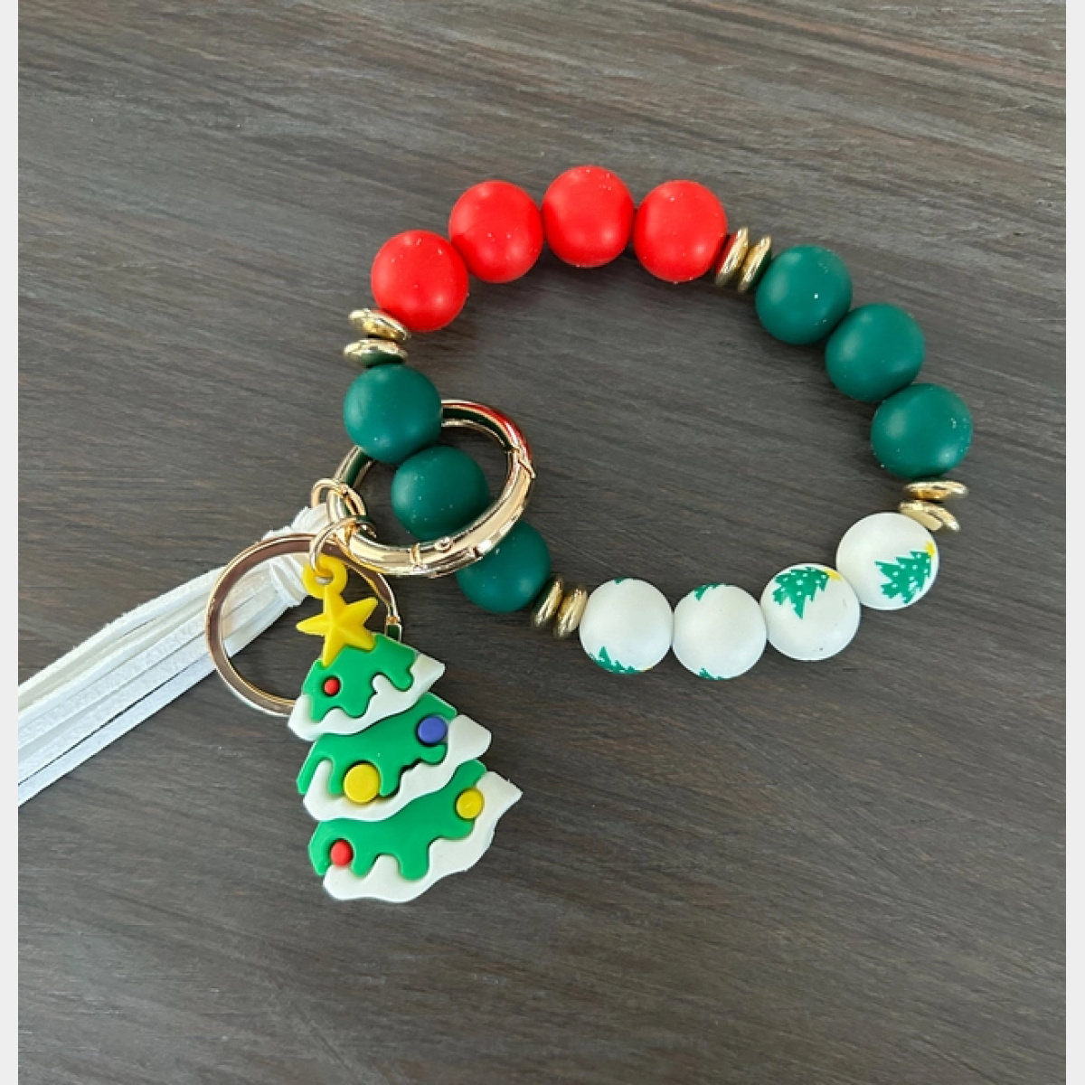 Christmas Tree - Christmas time Silicone Beaded Keychain with Charm - Dash Outfitters